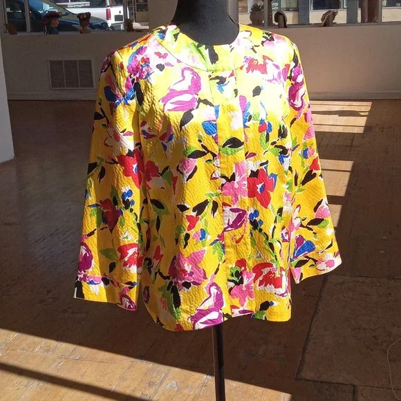 Bright colorful floral design silk jacket - Picture 7 of 9